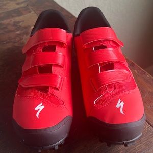 Women’s size 41 Specialized Mountain biking shoe
